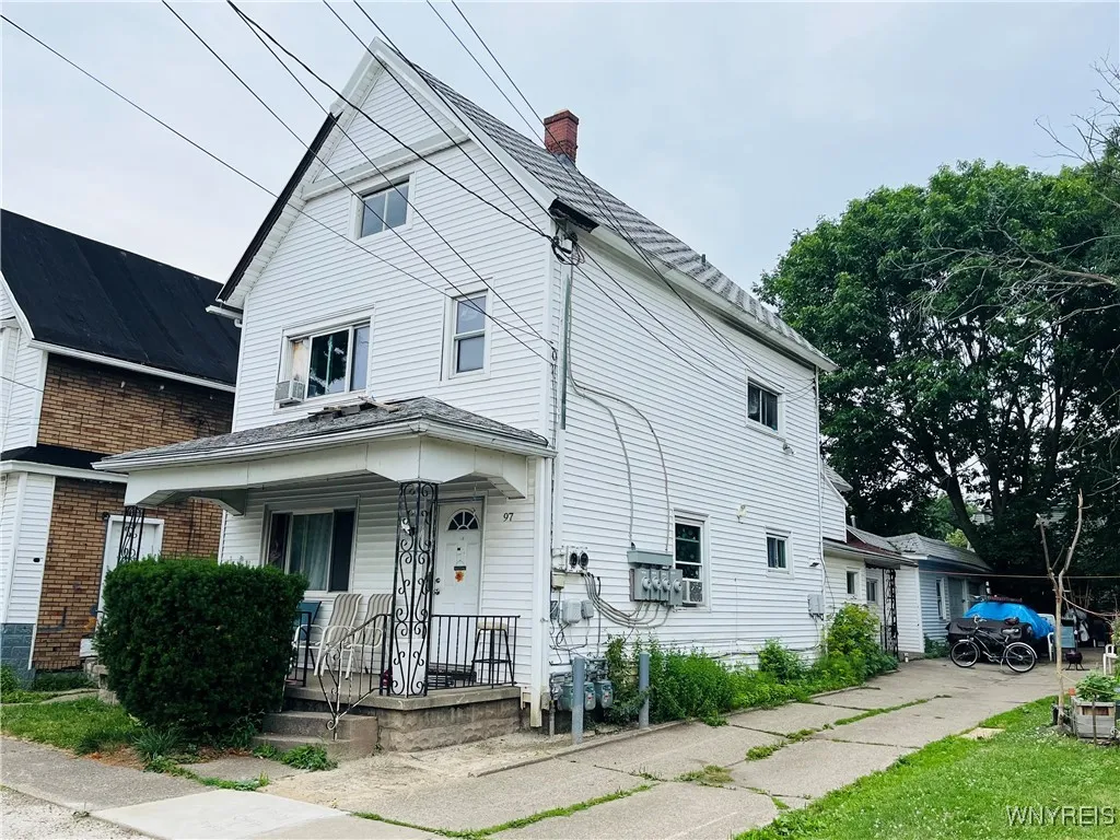 97 Kail Street, Buffalo, New York 14207, Buffalo, New York 14207, 7 Bedrooms Bedrooms, ,3 BathroomsBathrooms,Residential,For Sale,97 Kail Street, Buffalo, New York 14207,B1622392