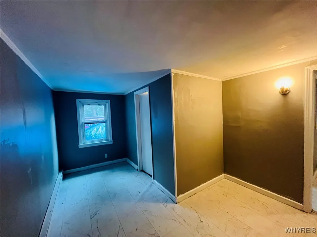 97 Kail Street, Buffalo, New York 14207, Buffalo, New York 14207, 7 Bedrooms Bedrooms, ,3 BathroomsBathrooms,Residential,For Sale,97 Kail Street, Buffalo, New York 14207,B1622392