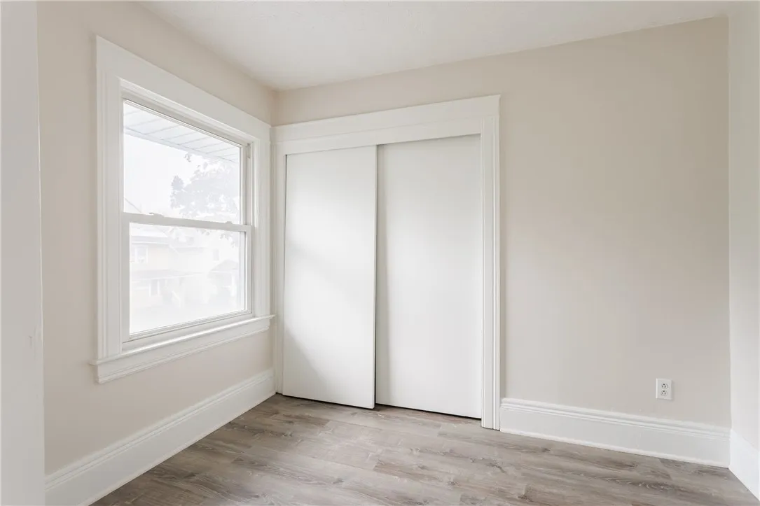 165 Clay Avenue, Rochester, New York 14613, Rochester, New York 14613, 3 Bedrooms Bedrooms, 6 Rooms Rooms,1 BathroomBathrooms,Residential,For Sale,165 Clay Avenue, Rochester, New York 14613,R1622633