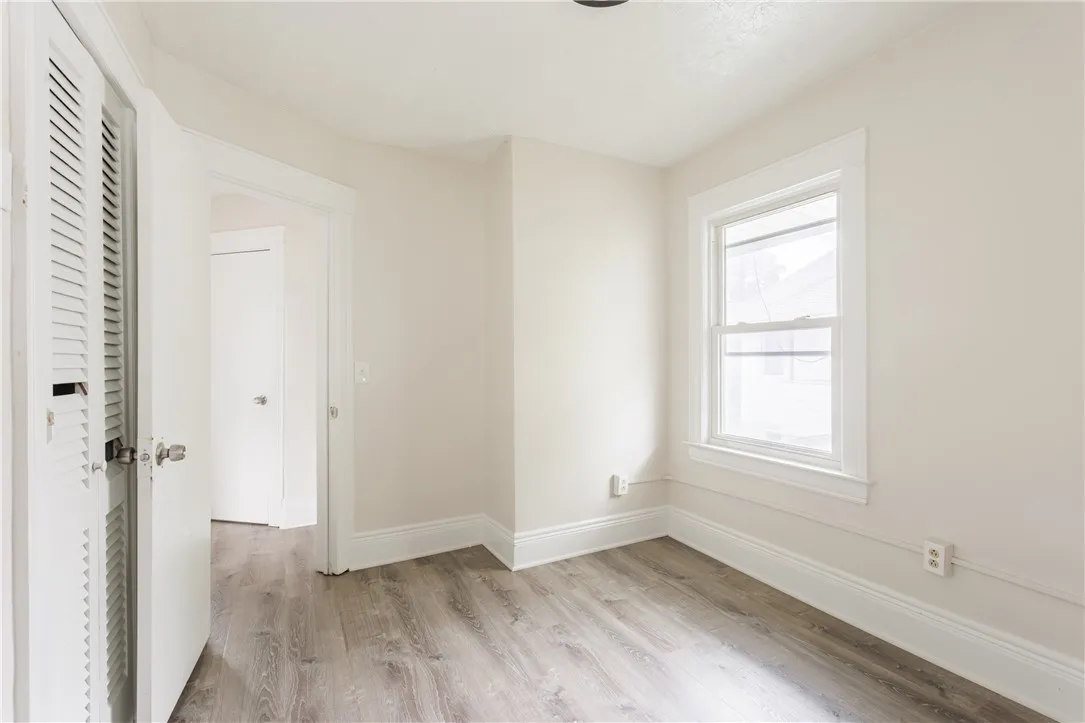 165 Clay Avenue, Rochester, New York 14613, Rochester, New York 14613, 3 Bedrooms Bedrooms, 6 Rooms Rooms,1 BathroomBathrooms,Residential,For Sale,165 Clay Avenue, Rochester, New York 14613,R1622633