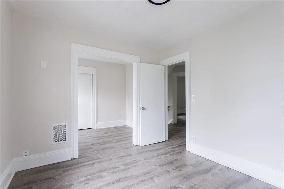 165 Clay Avenue, Rochester, New York 14613, Rochester, New York 14613, 3 Bedrooms Bedrooms, 6 Rooms Rooms,1 BathroomBathrooms,Residential,For Sale,165 Clay Avenue, Rochester, New York 14613,R1622633