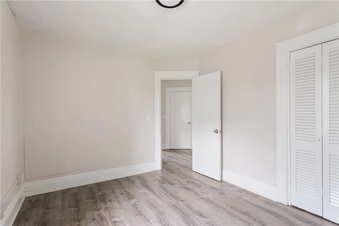 165 Clay Avenue, Rochester, New York 14613, Rochester, New York 14613, 3 Bedrooms Bedrooms, 6 Rooms Rooms,1 BathroomBathrooms,Residential,For Sale,165 Clay Avenue, Rochester, New York 14613,R1622633