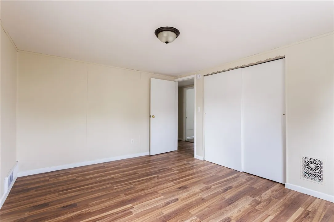 163 Lux Street, Rochester, New York 14621, Rochester, New York 14621, 3 Bedrooms Bedrooms, 6 Rooms Rooms,2 BathroomsBathrooms,Residential,For Sale,163 Lux Street, Rochester, New York 14621,R1622049