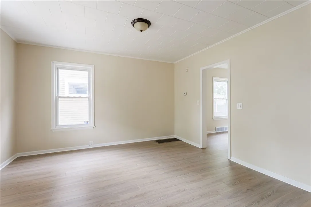 163 Lux Street, Rochester, New York 14621, Rochester, New York 14621, 3 Bedrooms Bedrooms, 6 Rooms Rooms,2 BathroomsBathrooms,Residential,For Sale,163 Lux Street, Rochester, New York 14621,R1622049