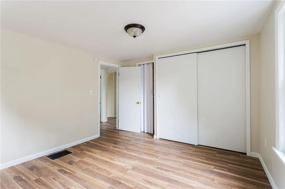 163 Lux Street, Rochester, New York 14621, Rochester, New York 14621, 3 Bedrooms Bedrooms, 6 Rooms Rooms,2 BathroomsBathrooms,Residential,For Sale,163 Lux Street, Rochester, New York 14621,R1622049