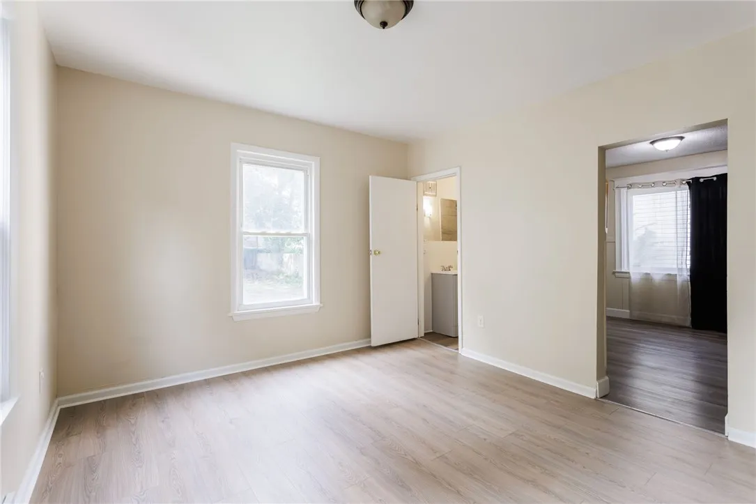 163 Lux Street, Rochester, New York 14621, Rochester, New York 14621, 3 Bedrooms Bedrooms, 6 Rooms Rooms,2 BathroomsBathrooms,Residential,For Sale,163 Lux Street, Rochester, New York 14621,R1622049