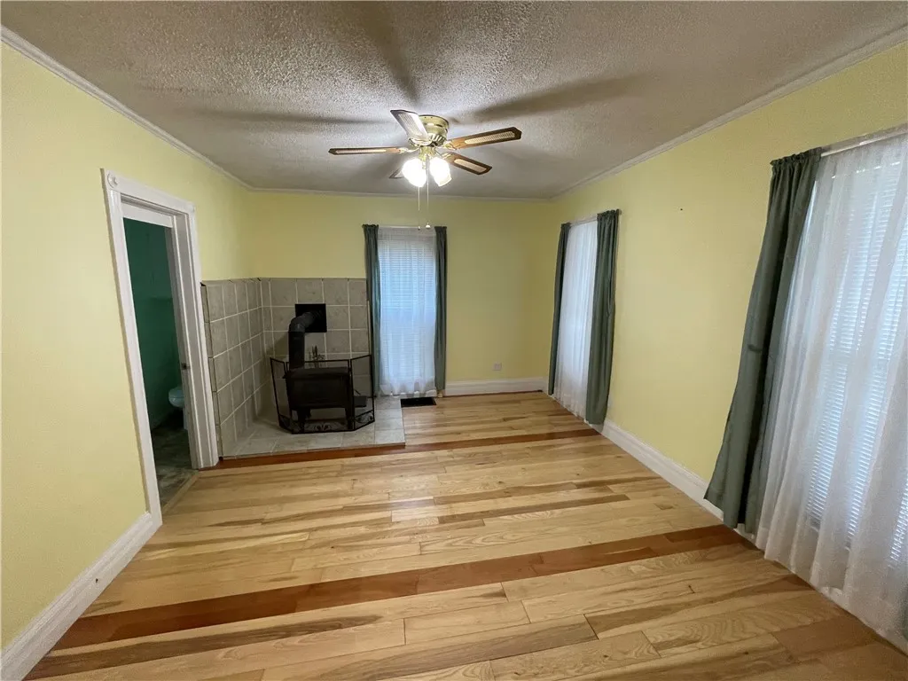 114 South Platt Street, Albion, New York 14411, Albion, New York 14411, 2 Bedrooms Bedrooms, 5 Rooms Rooms,1 BathroomBathrooms,Residential,For Sale,114 South Platt Street, Albion, New York 14411,R1621646