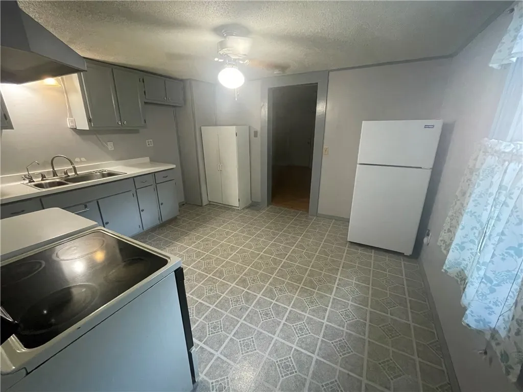 114 South Platt Street, Albion, New York 14411, Albion, New York 14411, 2 Bedrooms Bedrooms, 5 Rooms Rooms,1 BathroomBathrooms,Residential,For Sale,114 South Platt Street, Albion, New York 14411,R1621646