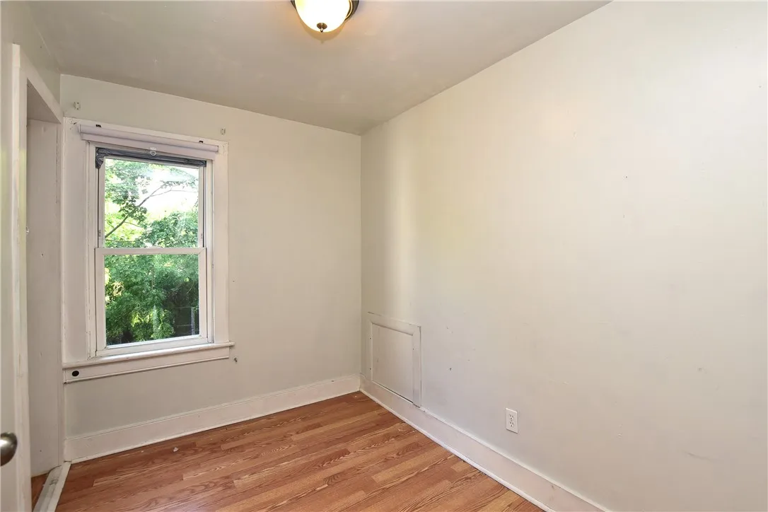 20 Franklin Street, Binghamton, New York 13905, Binghamton, New York 13905, 3 Bedrooms Bedrooms, 6 Rooms Rooms,1 BathroomBathrooms,Residential,For Sale,20 Franklin Street, Binghamton, New York 13905,R1622707