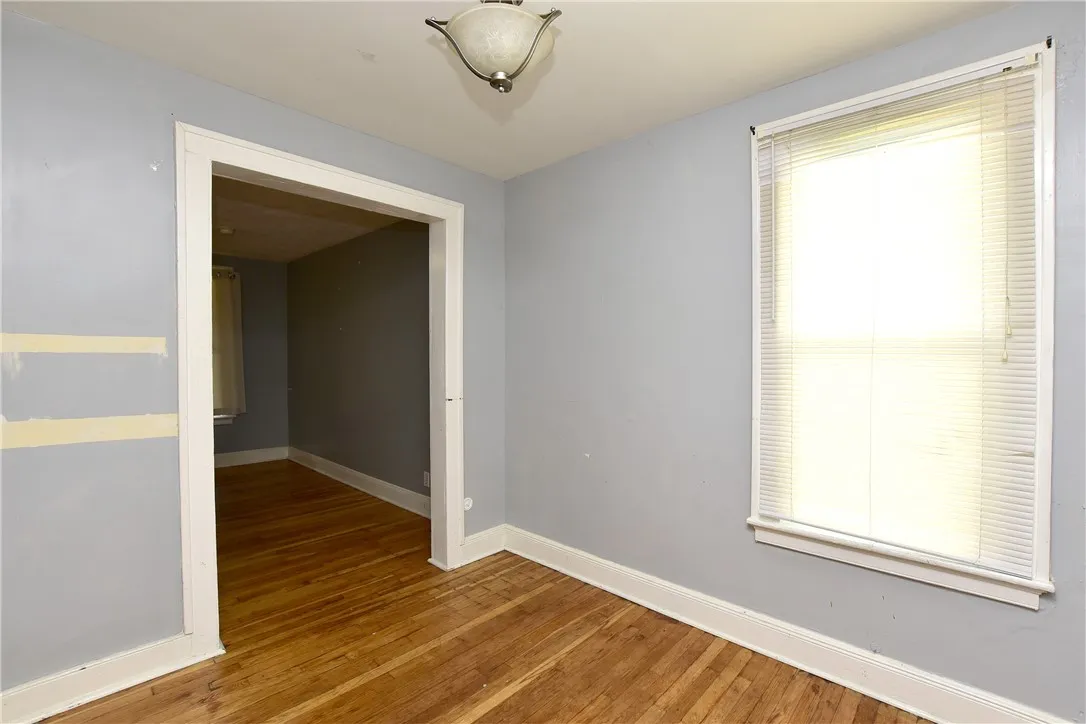 20 Franklin Street, Binghamton, New York 13905, Binghamton, New York 13905, 3 Bedrooms Bedrooms, 6 Rooms Rooms,1 BathroomBathrooms,Residential,For Sale,20 Franklin Street, Binghamton, New York 13905,R1622707