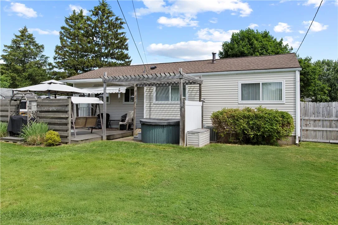 111 Crimson Bramble Road, Henrietta, New York 1462, Henrietta, New York 14623, 3 Bedrooms Bedrooms, 5 Rooms Rooms,1 BathroomBathrooms,Residential,For Sale,111 Crimson Bramble Road, Henrietta, New York 1462,R1616204