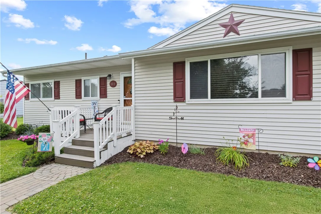 111 Crimson Bramble Road, Henrietta, New York 1462, Henrietta, New York 14623, 3 Bedrooms Bedrooms, 5 Rooms Rooms,1 BathroomBathrooms,Residential,For Sale,111 Crimson Bramble Road, Henrietta, New York 1462,R1616204