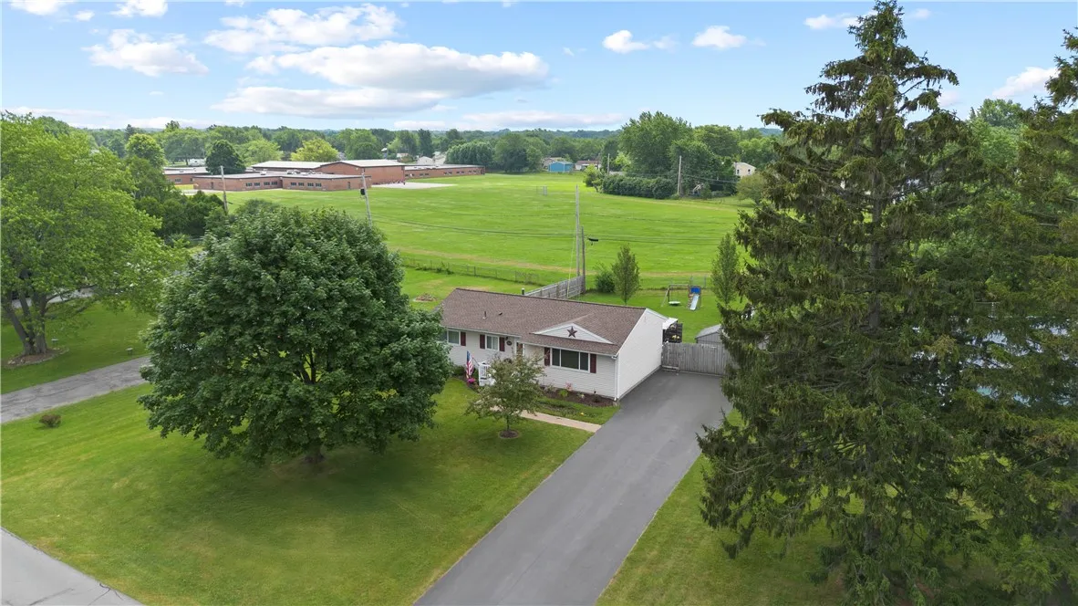 111 Crimson Bramble Road, Henrietta, New York 1462, Henrietta, New York 14623, 3 Bedrooms Bedrooms, 5 Rooms Rooms,1 BathroomBathrooms,Residential,For Sale,111 Crimson Bramble Road, Henrietta, New York 1462,R1616204