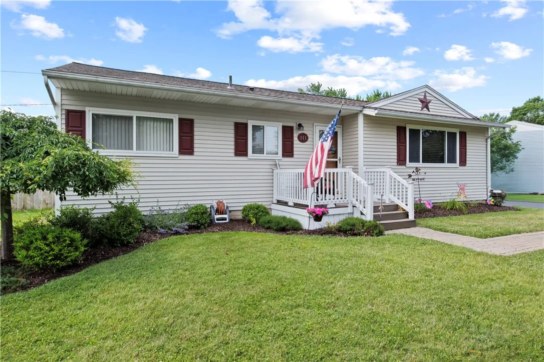 111 Crimson Bramble Road, Henrietta, New York 1462, Henrietta, New York 14623, 3 Bedrooms Bedrooms, 5 Rooms Rooms,1 BathroomBathrooms,Residential,For Sale,111 Crimson Bramble Road, Henrietta, New York 1462,R1616204