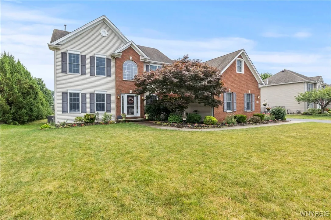135 Arcadian Drive, Amherst, New York 14228, Amherst, New York 14228, 4 Bedrooms Bedrooms, 9 Rooms Rooms,2 BathroomsBathrooms,Residential,For Sale,135 Arcadian Drive, Amherst, New York 14228,B1620044