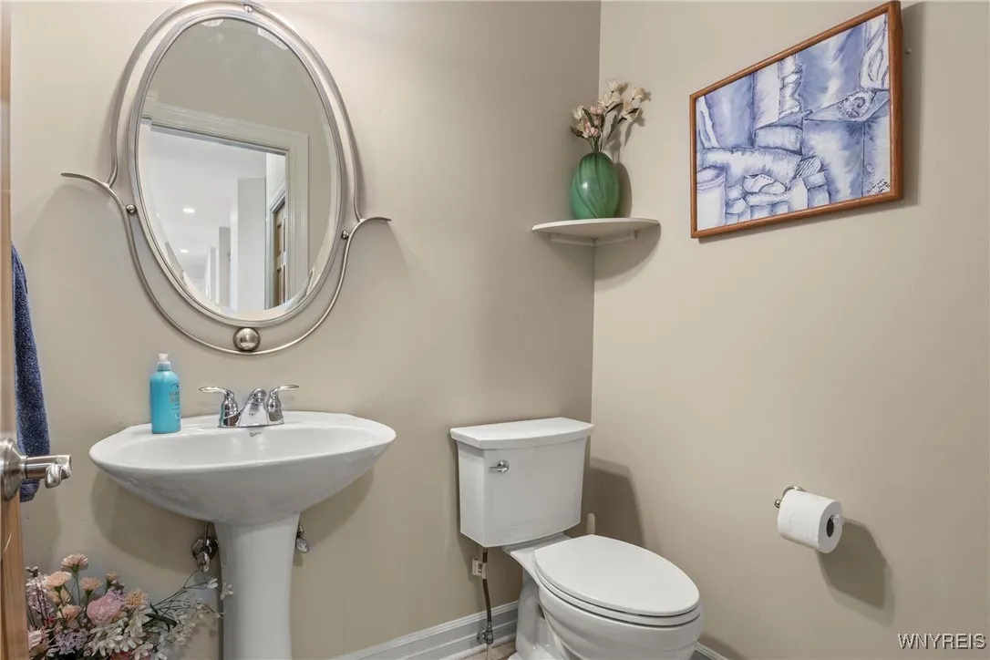 135 Arcadian Drive, Amherst, New York 14228, Amherst, New York 14228, 4 Bedrooms Bedrooms, 9 Rooms Rooms,2 BathroomsBathrooms,Residential,For Sale,135 Arcadian Drive, Amherst, New York 14228,B1620044