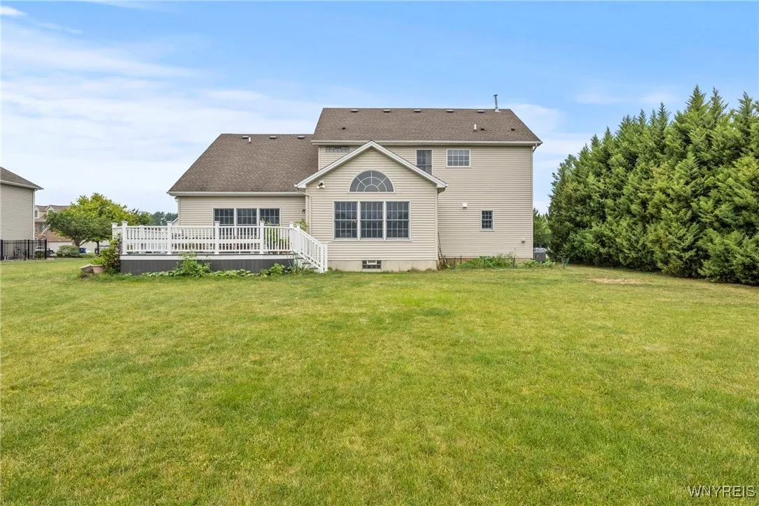 135 Arcadian Drive, Amherst, New York 14228, Amherst, New York 14228, 4 Bedrooms Bedrooms, 9 Rooms Rooms,2 BathroomsBathrooms,Residential,For Sale,135 Arcadian Drive, Amherst, New York 14228,B1620044