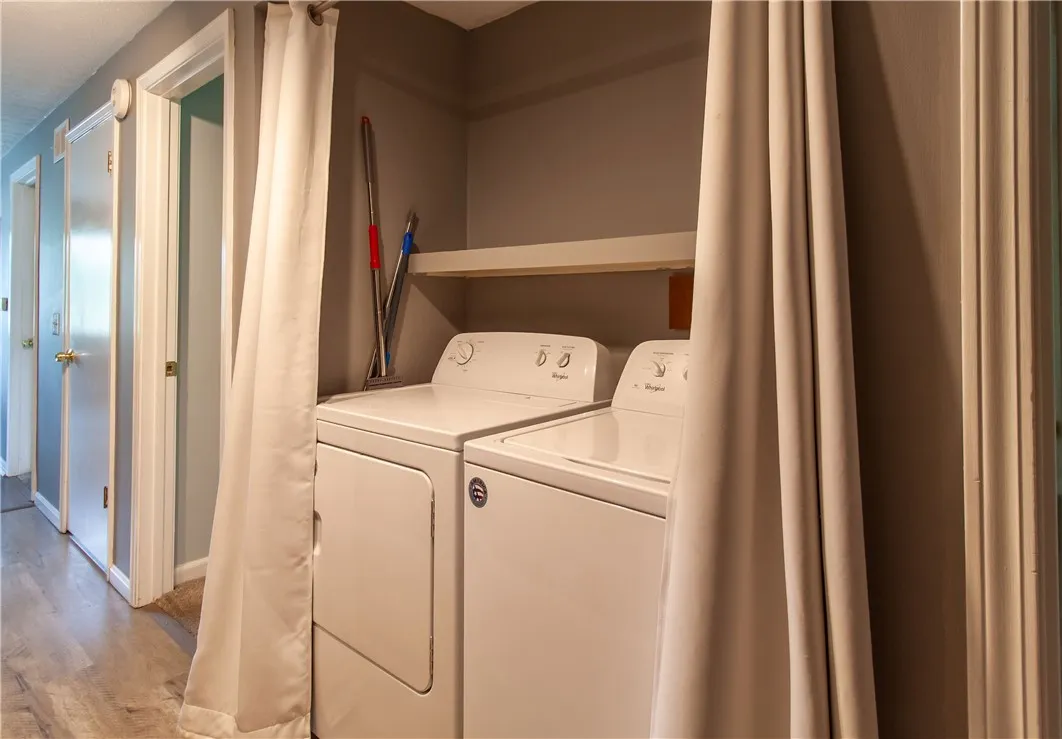 7193 Thompson, Ontario, New York 14519, Ontario, New York 14519, 3 Bedrooms Bedrooms, 6 Rooms Rooms,1 BathroomBathrooms,Residential,For Sale,7193 Thompson, Ontario, New York 14519,R1622668