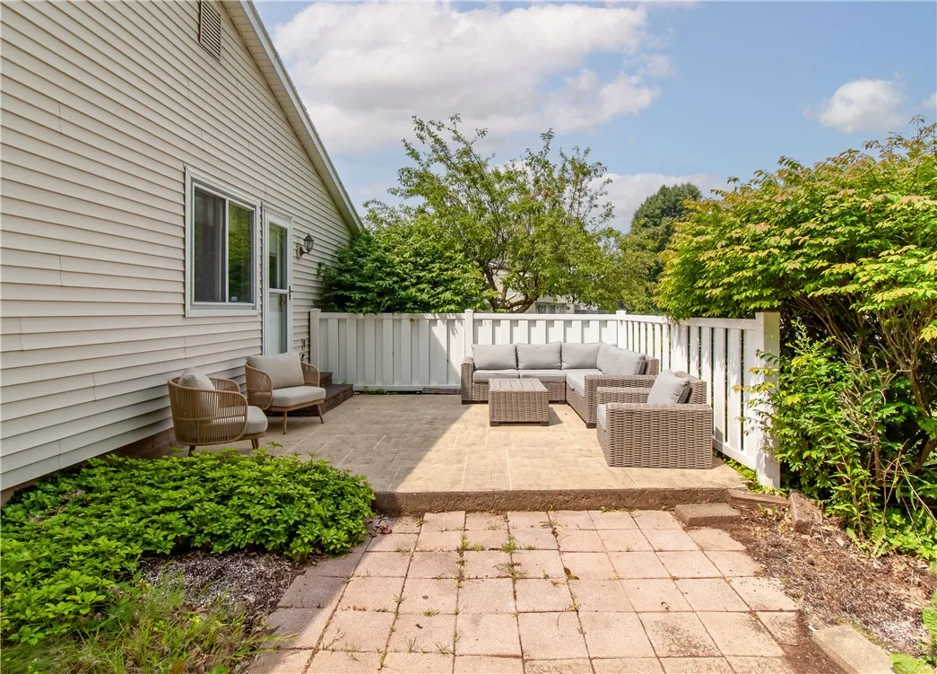 7193 Thompson, Ontario, New York 14519, Ontario, New York 14519, 3 Bedrooms Bedrooms, 6 Rooms Rooms,1 BathroomBathrooms,Residential,For Sale,7193 Thompson, Ontario, New York 14519,R1622668
