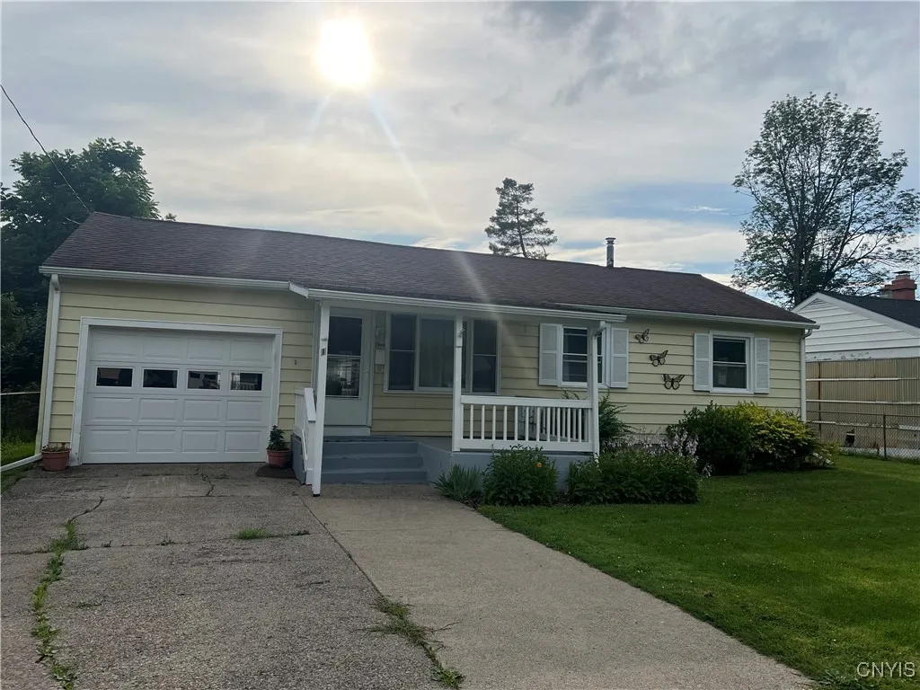 1 Michael Street, Homer, New York 13077, Homer, New York 13077, 3 Bedrooms Bedrooms, 8 Rooms Rooms,1 BathroomBathrooms,Residential,For Sale,1 Michael Street, Homer, New York 13077,S1622576