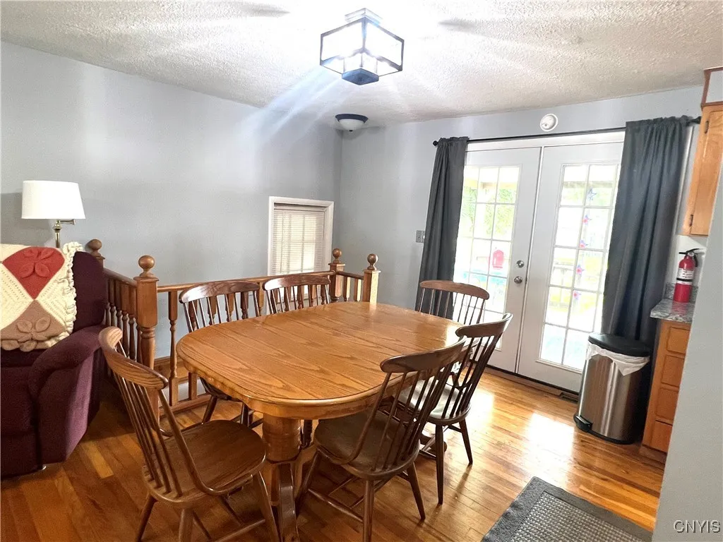 dining room off kitchen