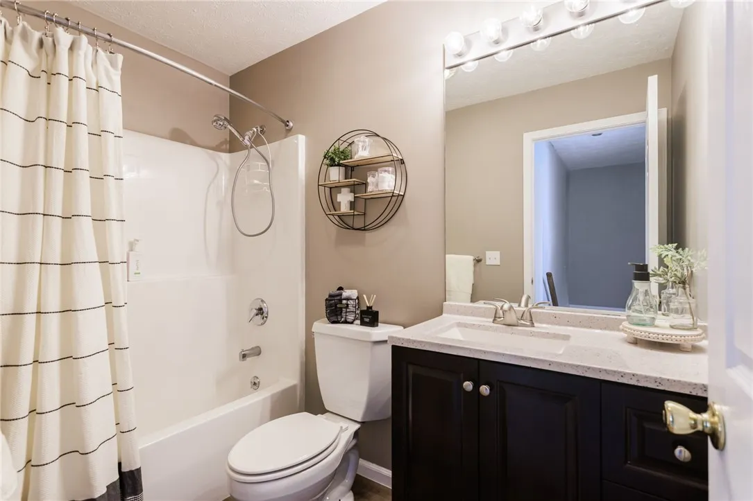 2023 Rainbow Lane, Lima, New York 14485, Lima, New York 14485, 4 Bedrooms Bedrooms, 9 Rooms Rooms,2 BathroomsBathrooms,Residential,For Sale,2023 Rainbow Lane, Lima, New York 14485,R1621556