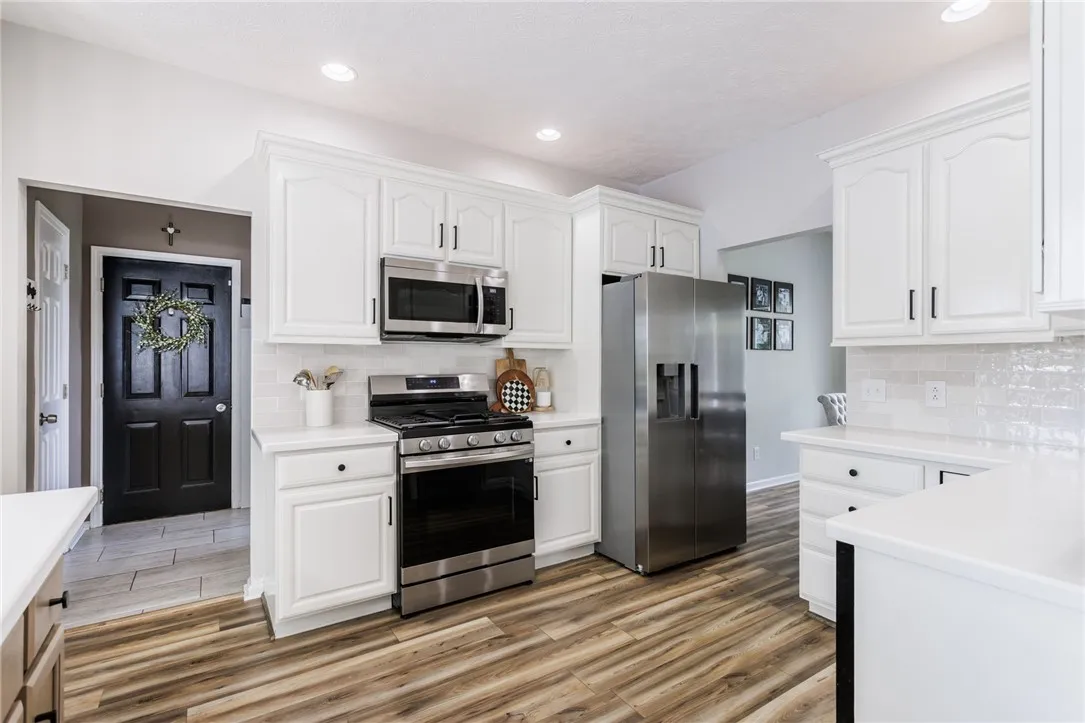 2023 Rainbow Lane, Lima, New York 14485, Lima, New York 14485, 4 Bedrooms Bedrooms, 9 Rooms Rooms,2 BathroomsBathrooms,Residential,For Sale,2023 Rainbow Lane, Lima, New York 14485,R1621556