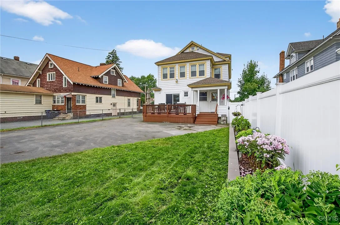 2310 James Street, Syracuse, New York 13206, Syracuse, New York 13206, 3 Bedrooms Bedrooms, 11 Rooms Rooms,2 BathroomsBathrooms,Residential,For Sale,2310 James Street, Syracuse, New York 13206,S1622141