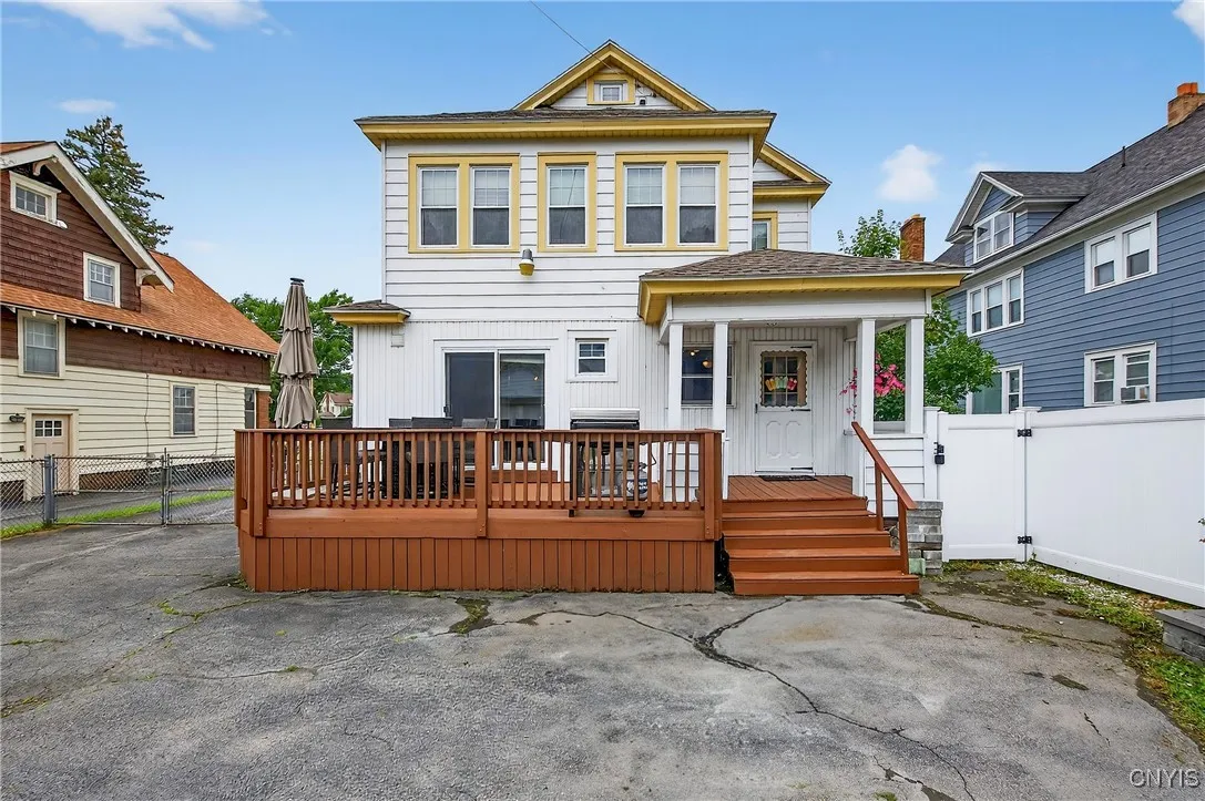 2310 James Street, Syracuse, New York 13206, Syracuse, New York 13206, 3 Bedrooms Bedrooms, 11 Rooms Rooms,2 BathroomsBathrooms,Residential,For Sale,2310 James Street, Syracuse, New York 13206,S1622141