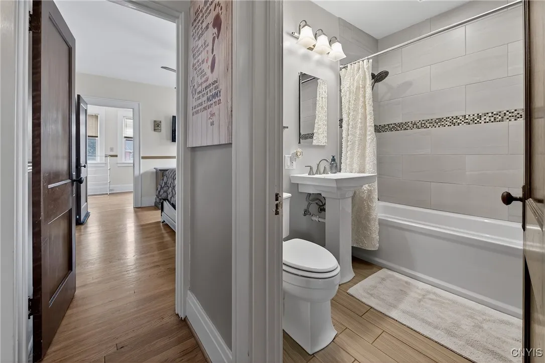 2310 James Street, Syracuse, New York 13206, Syracuse, New York 13206, 3 Bedrooms Bedrooms, 11 Rooms Rooms,2 BathroomsBathrooms,Residential,For Sale,2310 James Street, Syracuse, New York 13206,S1622141