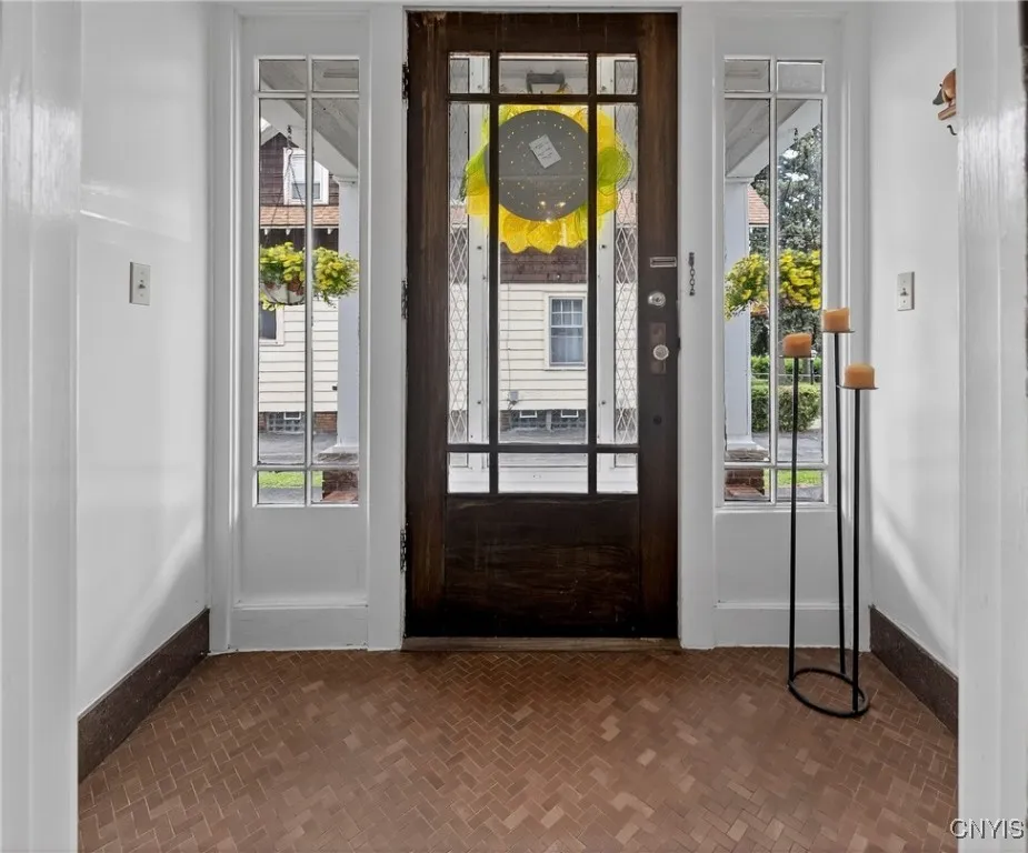 2310 James Street, Syracuse, New York 13206, Syracuse, New York 13206, 3 Bedrooms Bedrooms, 11 Rooms Rooms,2 BathroomsBathrooms,Residential,For Sale,2310 James Street, Syracuse, New York 13206,S1622141