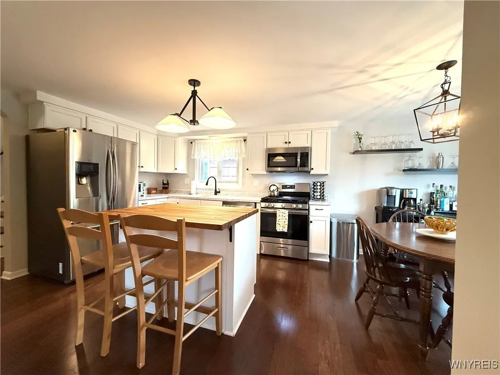 261 Fairfield Avenue, Tonawanda, New York 14223, Tonawanda, New York 14223, 4 Bedrooms Bedrooms, 6 Rooms Rooms,1 BathroomBathrooms,Residential,For Sale,261 Fairfield Avenue, Tonawanda, New York 14223,B1622415