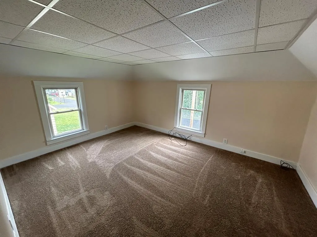 404 Perry Street Upper, Horseheads, New York 14845, Horseheads, New York 14845, 2 Bedrooms Bedrooms, 5 Rooms Rooms,1 BathroomBathrooms,Residential Lease,For Rent,404 Perry Street Upper, Horseheads, New York 14845,R1621830