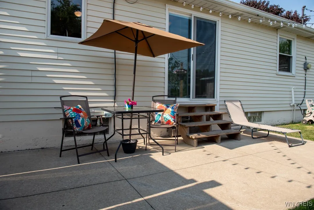 125 Della Drive, Lackawanna, New York 14218, Lackawanna, New York 14218, 2 Bedrooms Bedrooms, 4 Rooms Rooms,1 BathroomBathrooms,Residential,For Sale,125 Della Drive, Lackawanna, New York 14218,B1622675