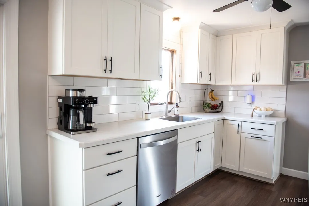 125 Della Drive, Lackawanna, New York 14218, Lackawanna, New York 14218, 2 Bedrooms Bedrooms, 4 Rooms Rooms,1 BathroomBathrooms,Residential,For Sale,125 Della Drive, Lackawanna, New York 14218,B1622675