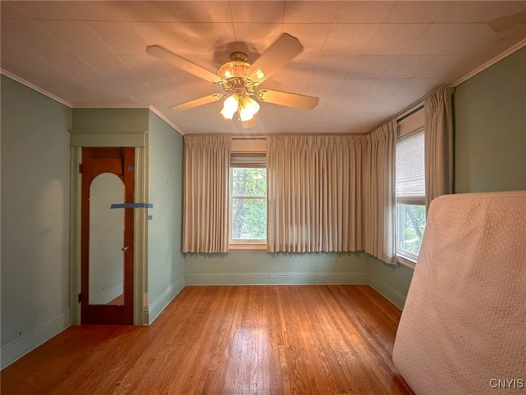 34 Proctor Boulevard, Utica, New York 13501, Utica, New York 13501, 5 Bedrooms Bedrooms, 10 Rooms Rooms,1 BathroomBathrooms,Residential,For Sale,34 Proctor Boulevard, Utica, New York 13501,S1622521
