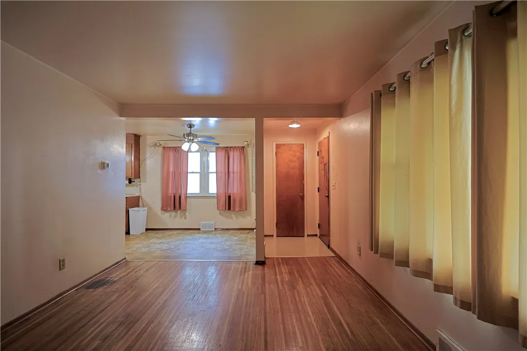 50 Townsend Street, Rochester, New York 14621, Rochester, New York 14621, 3 Bedrooms Bedrooms, 6 Rooms Rooms,1 BathroomBathrooms,Residential,For Sale,50 Townsend Street, Rochester, New York 14621,R1622347
