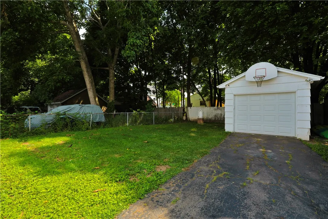 50 Townsend Street, Rochester, New York 14621, Rochester, New York 14621, 3 Bedrooms Bedrooms, 6 Rooms Rooms,1 BathroomBathrooms,Residential,For Sale,50 Townsend Street, Rochester, New York 14621,R1622347