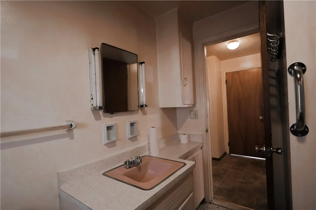 50 Townsend Street, Rochester, New York 14621, Rochester, New York 14621, 3 Bedrooms Bedrooms, 6 Rooms Rooms,1 BathroomBathrooms,Residential,For Sale,50 Townsend Street, Rochester, New York 14621,R1622347
