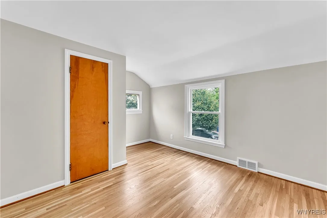 46 Endicott Drive, Amherst, New York 14226, Amherst, New York 14226, 3 Bedrooms Bedrooms, 9 Rooms Rooms,1 BathroomBathrooms,Residential,For Sale,46 Endicott Drive, Amherst, New York 14226,B1622673