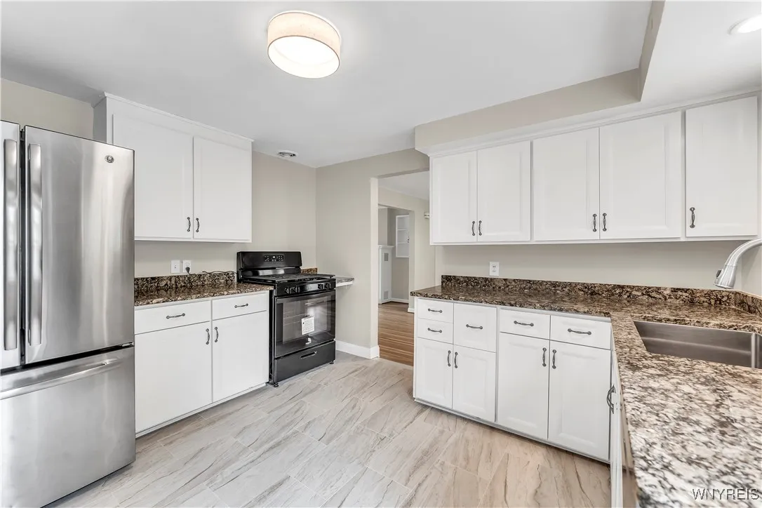 46 Endicott Drive, Amherst, New York 14226, Amherst, New York 14226, 3 Bedrooms Bedrooms, 9 Rooms Rooms,1 BathroomBathrooms,Residential,For Sale,46 Endicott Drive, Amherst, New York 14226,B1622673