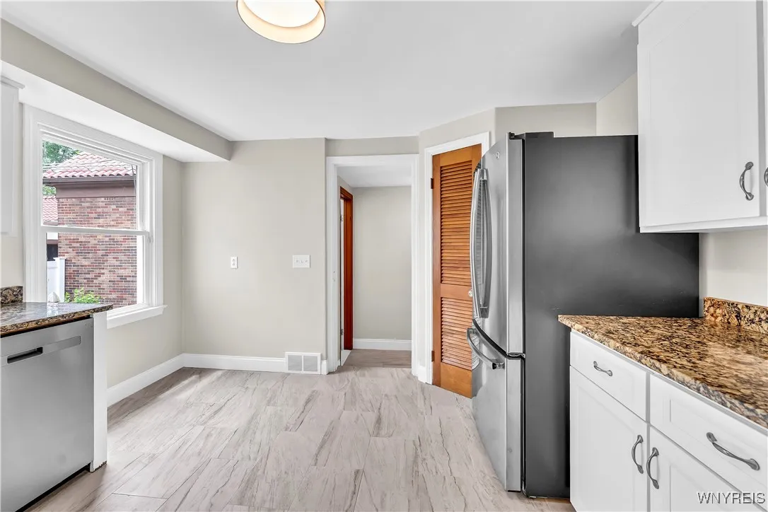 46 Endicott Drive, Amherst, New York 14226, Amherst, New York 14226, 3 Bedrooms Bedrooms, 9 Rooms Rooms,1 BathroomBathrooms,Residential,For Sale,46 Endicott Drive, Amherst, New York 14226,B1622673