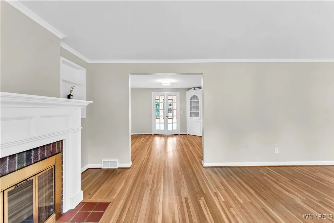 46 Endicott Drive, Amherst, New York 14226, Amherst, New York 14226, 3 Bedrooms Bedrooms, 9 Rooms Rooms,1 BathroomBathrooms,Residential,For Sale,46 Endicott Drive, Amherst, New York 14226,B1622673