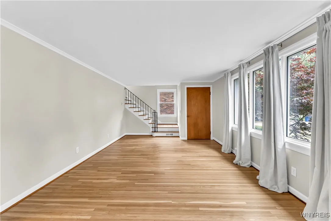 46 Endicott Drive, Amherst, New York 14226, Amherst, New York 14226, 3 Bedrooms Bedrooms, 9 Rooms Rooms,1 BathroomBathrooms,Residential,For Sale,46 Endicott Drive, Amherst, New York 14226,B1622673