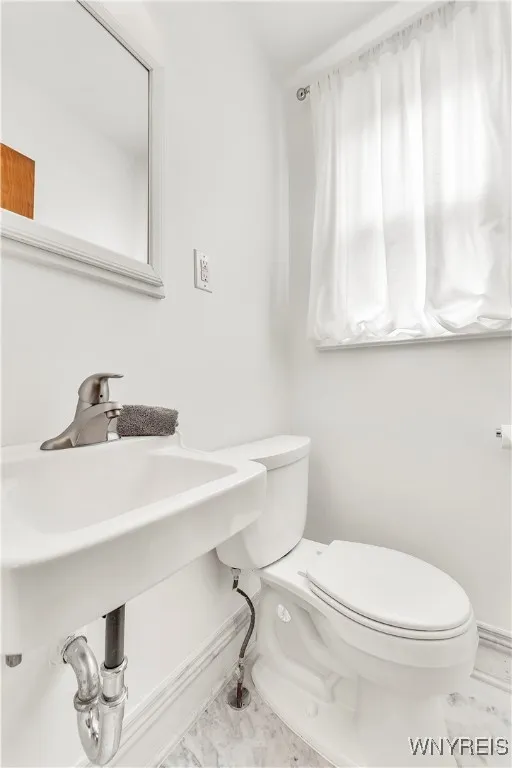 46 Endicott Drive, Amherst, New York 14226, Amherst, New York 14226, 3 Bedrooms Bedrooms, 9 Rooms Rooms,1 BathroomBathrooms,Residential,For Sale,46 Endicott Drive, Amherst, New York 14226,B1622673