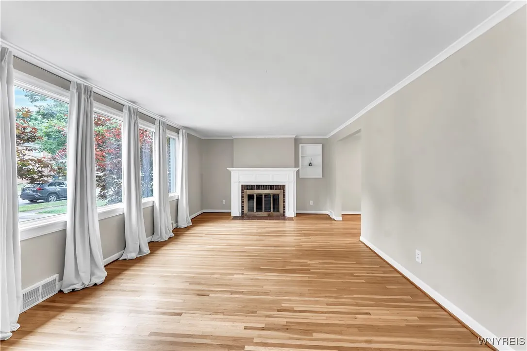 46 Endicott Drive, Amherst, New York 14226, Amherst, New York 14226, 3 Bedrooms Bedrooms, 9 Rooms Rooms,1 BathroomBathrooms,Residential,For Sale,46 Endicott Drive, Amherst, New York 14226,B1622673