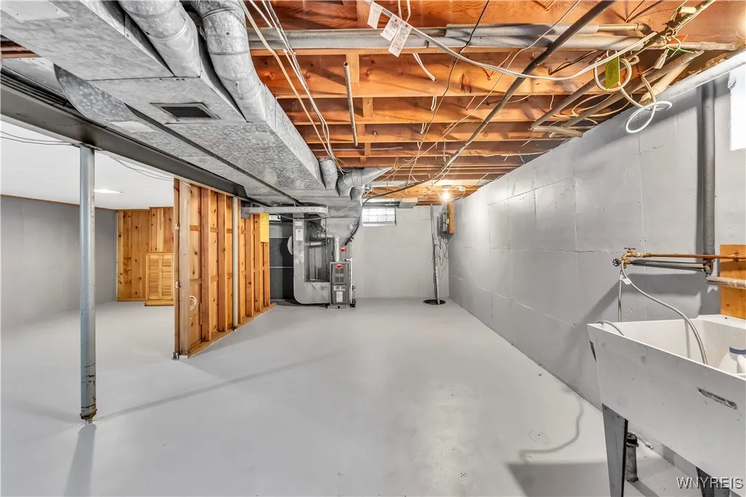 46 Endicott Drive, Amherst, New York 14226, Amherst, New York 14226, 3 Bedrooms Bedrooms, 9 Rooms Rooms,1 BathroomBathrooms,Residential,For Sale,46 Endicott Drive, Amherst, New York 14226,B1622673