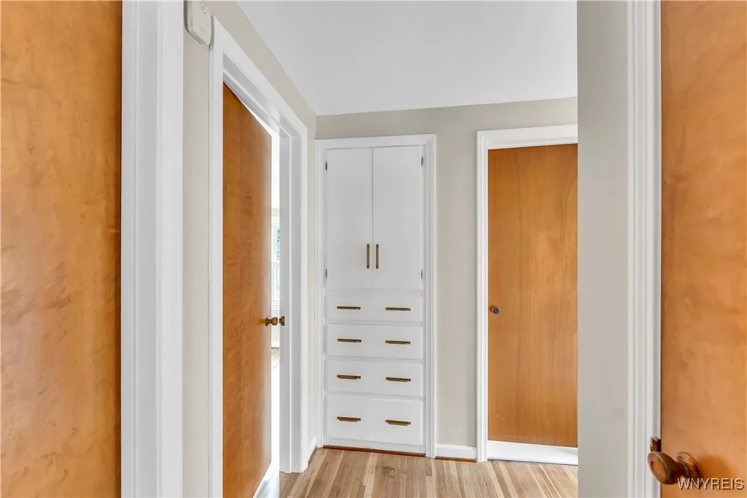 46 Endicott Drive, Amherst, New York 14226, Amherst, New York 14226, 3 Bedrooms Bedrooms, 9 Rooms Rooms,1 BathroomBathrooms,Residential,For Sale,46 Endicott Drive, Amherst, New York 14226,B1622673