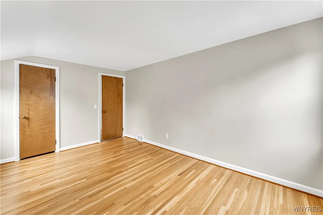 46 Endicott Drive, Amherst, New York 14226, Amherst, New York 14226, 3 Bedrooms Bedrooms, 9 Rooms Rooms,1 BathroomBathrooms,Residential,For Sale,46 Endicott Drive, Amherst, New York 14226,B1622673