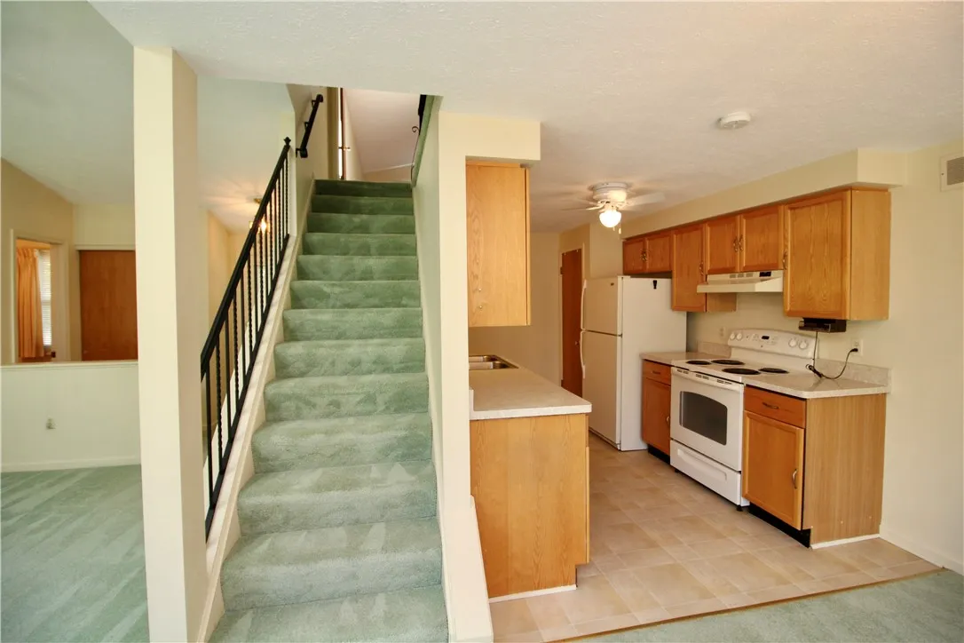 83 Flower Dale Drive, Greece, New York 14626, Greece, New York 14626, 2 Bedrooms Bedrooms, 5 Rooms Rooms,1 BathroomBathrooms,Residential,For Sale,83 Flower Dale Drive, Greece, New York 14626,R1622131